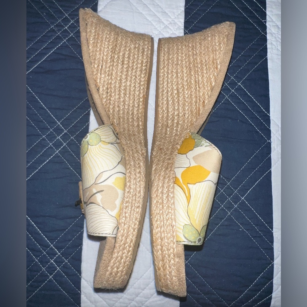 Floral Mudd Buckle Wedges - Picture 4 of 7